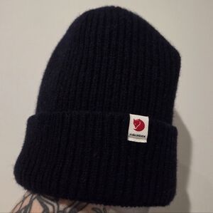Fjallraven Black Ribbed Beanie